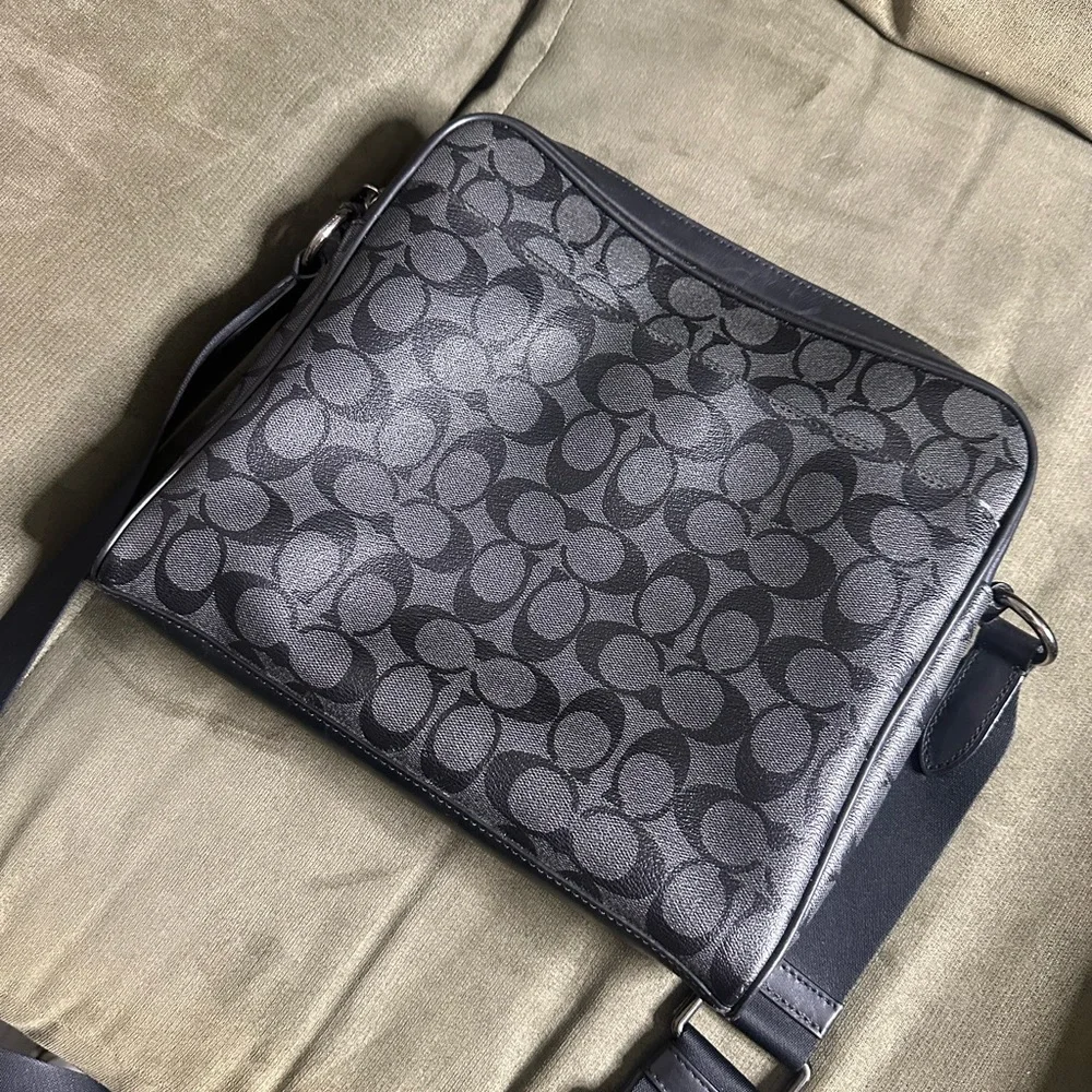 Coach Black and Gray Men's Bag - Picture 4 of 5